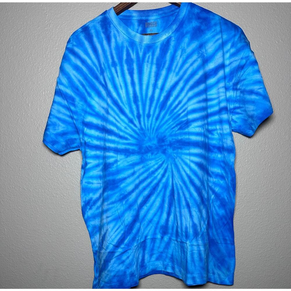 Brisco Brands 💙 “Blue Spiral Tie-Dye” Tee – Size XL